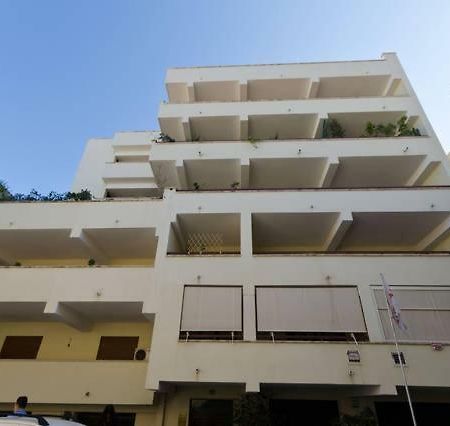 Reggio Central House Low Cost Per 4 Reggio di Calabria Exterior foto