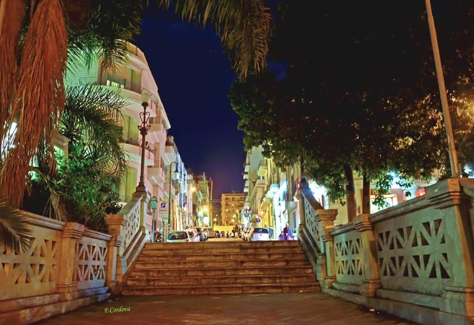 Reggio Central House Low Cost Per 4 Reggio di Calabria Exterior foto
