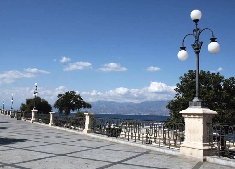 Reggio Central House Low Cost Per 4 Reggio di Calabria Exterior foto